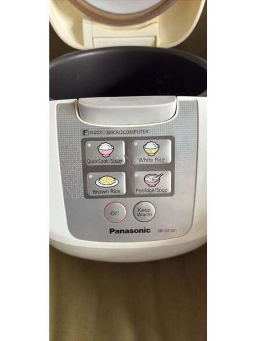 Panasonic Rice Cooker SR-DF181 - Picture 2 of 4